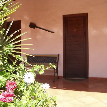 La Mimosa * Putzu Idu